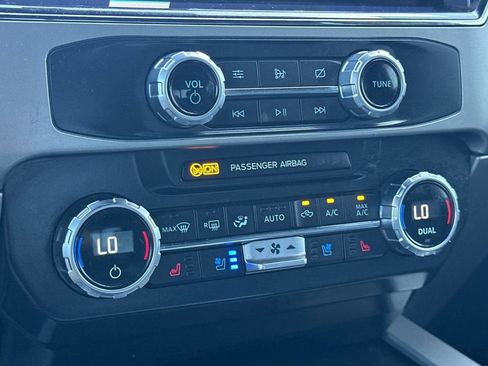 Used 2022 Ford F350 Lariat w/ Lariat Ultimate Package image 20