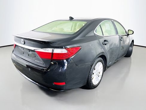 Used 2015 Lexus ES 300h Hybrid image 7