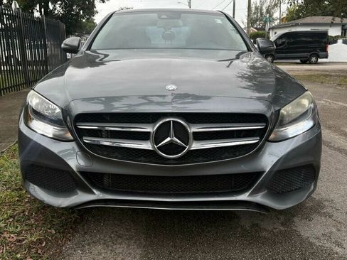 Used 2017 Mercedes-Benz C 300 Sedan image 5