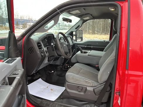 Used 2016 Ford F250 XL w/ Power Equipment Group image 28