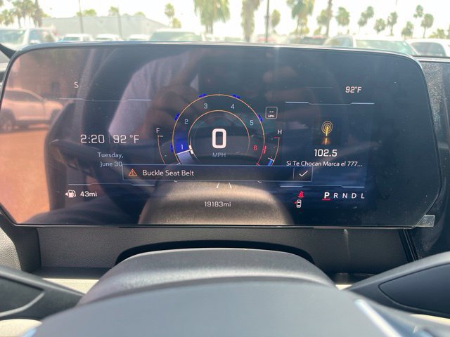 Used 2025 Chevrolet Traverse LT FWD image 12