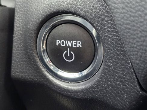 Used 2025 Toyota RAV4 SE w/ Convenience Package AWD/4WD image 14