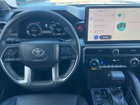 Used 2024 Toyota Tacoma TRD Off-Road w/ TRD Off Road Premium Package AWD/4WD image 11
