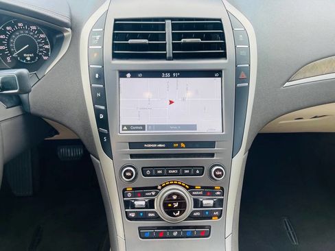 Used 2017 Lincoln MKZ Reserve w/ Luxury Package image 30