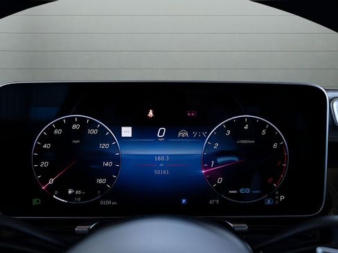 Used 2022 Mercedes-Benz S 580 4MATIC Sedan w/ AMG Line Package image 19