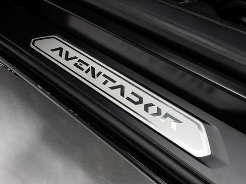 Used 2014 Lamborghini Aventador LP 700-4 image 51