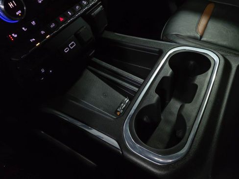 Used 2021 GMC Sierra 1500 AT4 image 29