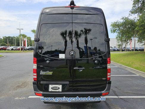 Used 2016 Mercedes-Benz Sprinter 3500 image 4