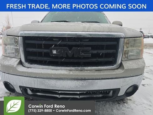 Used 2009 GMC Sierra 1500 SLT w/ SLT Convenience Package image 2