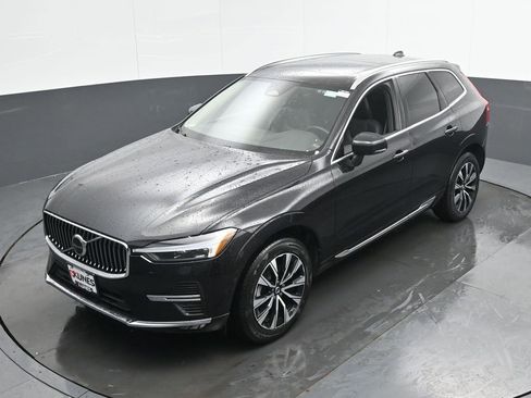 Used 2023 Volvo XC60 B5 Plus image 40