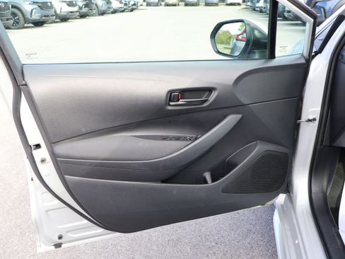 Used 2024 Toyota Corolla LE image 21