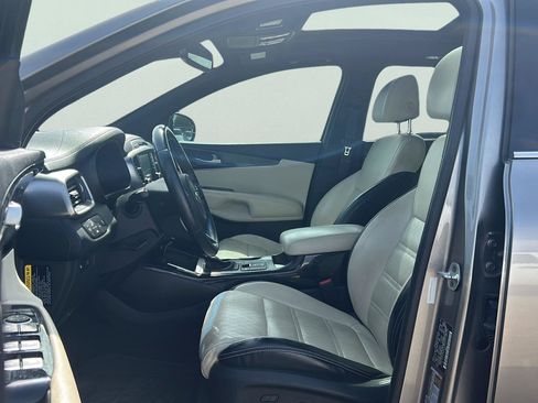 Used 2017 Kia Sorento SX FWD image 8