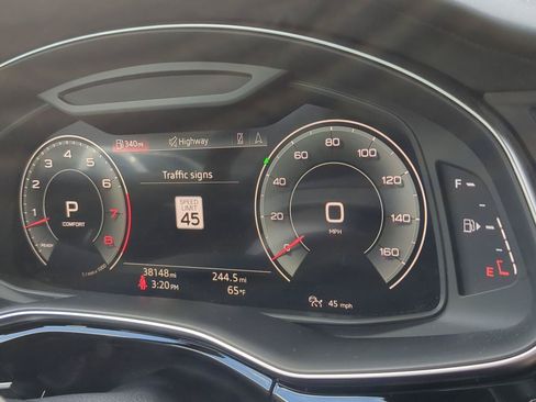 Used 2022 Audi Q8 Prestige AWD/4WD image 14
