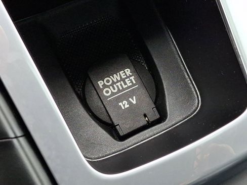Used 2020 Porsche Macan AWD/4WD image 26