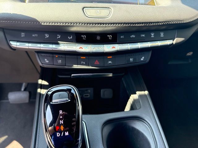 Used 2023 Cadillac XT4 Premium Luxury AWD/4WD image 23