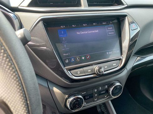 Certified 2021 Chevrolet TrailBlazer LT w/ Convenience Package FWD image 13