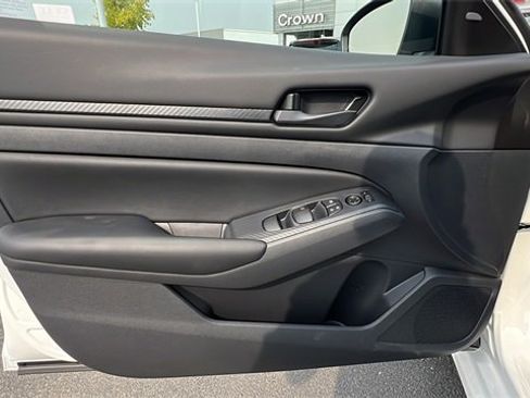 New 2025 Nissan Altima 2.5 S image 18