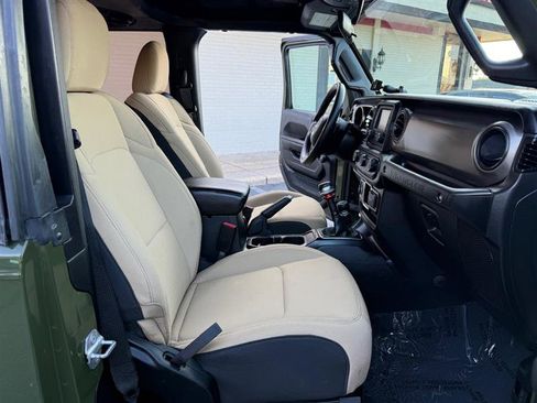 Used 2020 Jeep Wrangler Sport AWD/4WD image 11