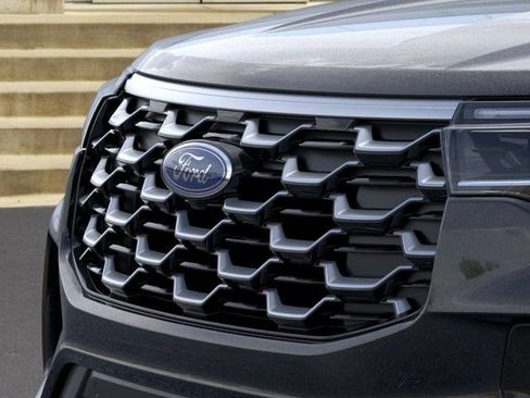 New 2026 Ford Explorer Platinum image 17