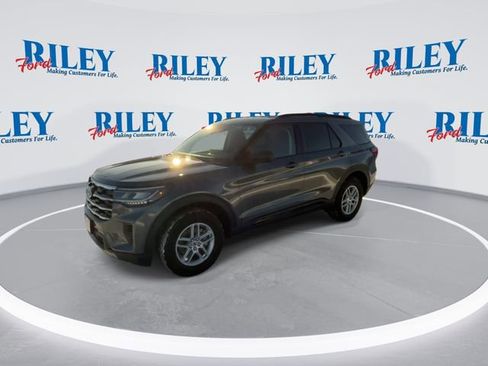 New 2026 Ford Explorer Active image 5