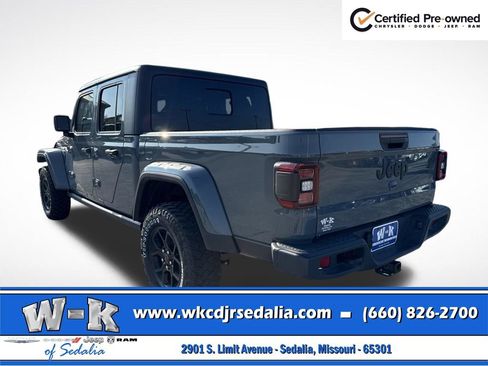 Certified 2025 Jeep Gladiator Sport AWD/4WD image 11