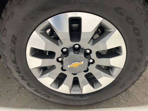 New 2026 Chevrolet Silverado 2500 Custom w/ Custom Value Package AWD/4WD image 47