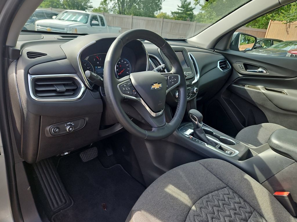 Used 2024 Chevrolet Equinox LT FWD image 22
