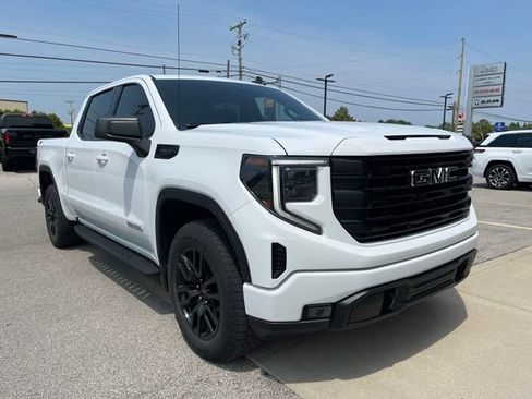 Used 2023 GMC Sierra 1500 Elevation w/ Preferred Package AWD/4WD image 4