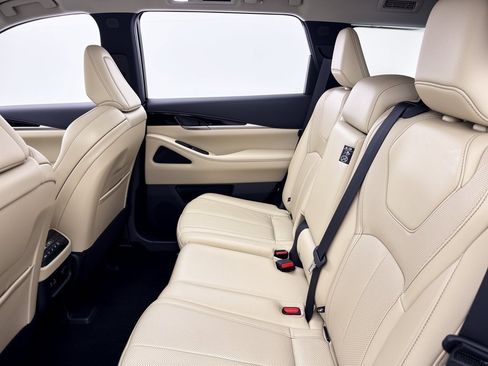 Used 2023 INFINITI QX60 Pure FWD image 25