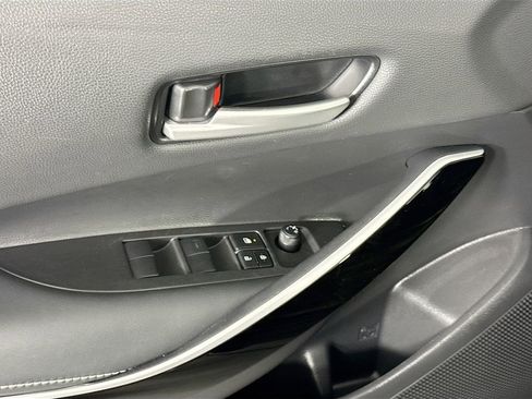 Used 2025 Toyota Corolla XLE FWD image 23