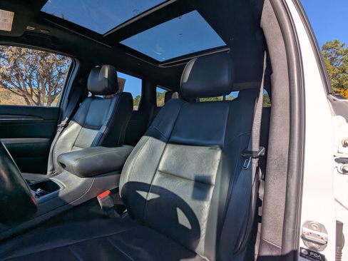 Used 2021 Jeep Grand Cherokee High Altitude image 9