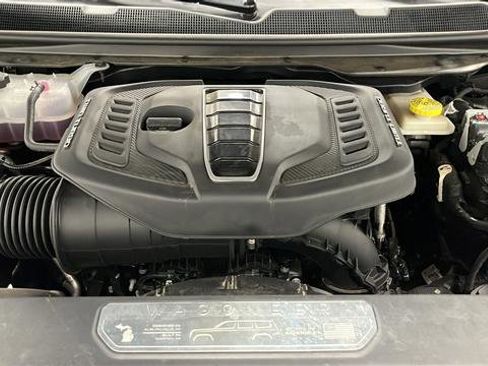 Used 2024 Jeep Grand Wagoneer Series III w/ Rear Seat Video Group 1 image 28