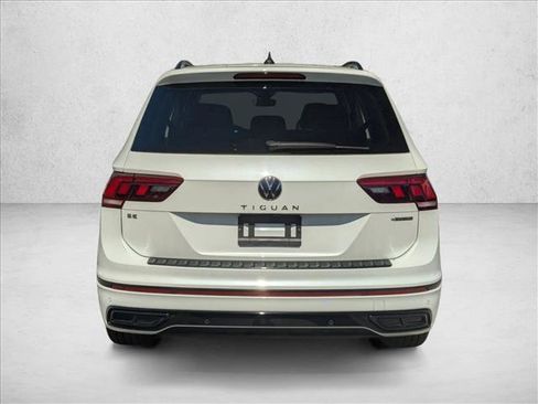 Used 2023 Volkswagen Tiguan SE R-Line AWD/4WD image 7