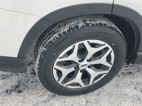 Certified 2022 Subaru Forester Premium image 5