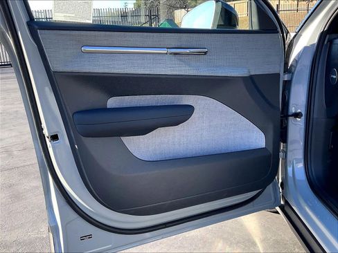 New 2026 Volvo EX30 Ultra w/ Climate Package image 24