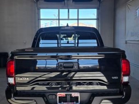 Used 2021 Toyota Tacoma SR image 4