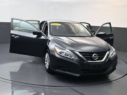 Used 2017 Nissan Altima 2.5 S w/ Power Driver Seat Package FWD image 30
