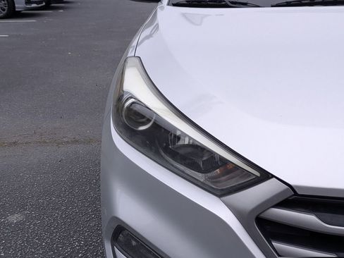 Used 2018 Hyundai Tucson SEL image 10