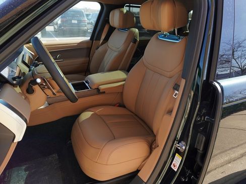 New 2026 Land Rover Range Rover Long Wheelbase Autobiography image 13