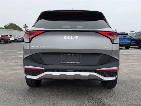 Used 2023 Kia Sportage LX image 6