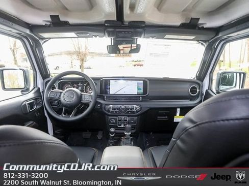 New 2025 Jeep Gladiator Sport w/ Premium Package image 22