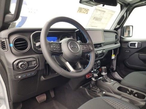 New 2024 Jeep Wrangler Unlimited Rubicon 4xe w/ Convenience Group image 14