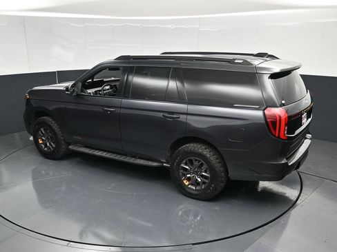 Used 2025 Ford Expedition Tremor AWD/4WD image 53