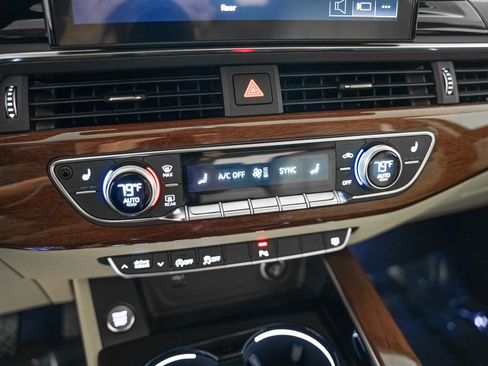 Used 2023 Audi A4 2.0T Premium w/ Convenience Package image 22