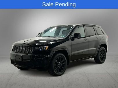 Used 2020 Jeep Grand Cherokee Altitude