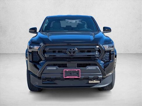 Used 2025 Toyota Tacoma SR5 AWD/4WD image 6
