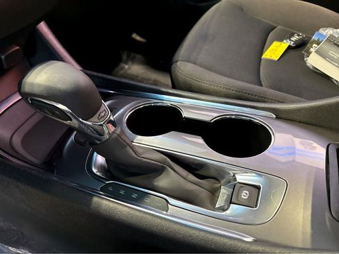 Used 2022 Chevrolet Malibu LT w/ LT True North Edition image 24