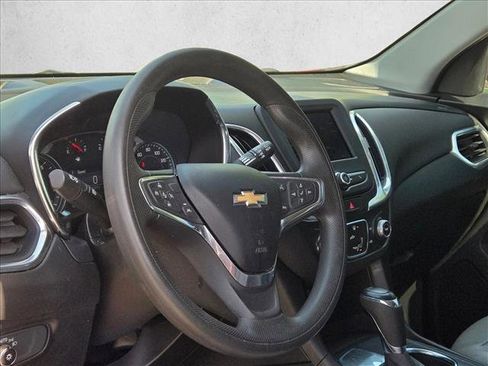 Used 2020 Chevrolet Equinox LT image 9