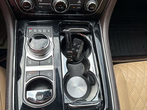 Used 2016 Jaguar XJ L Portfolio image 23