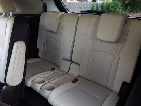 Used 2019 Lexus RX 450hL Luxury image 28